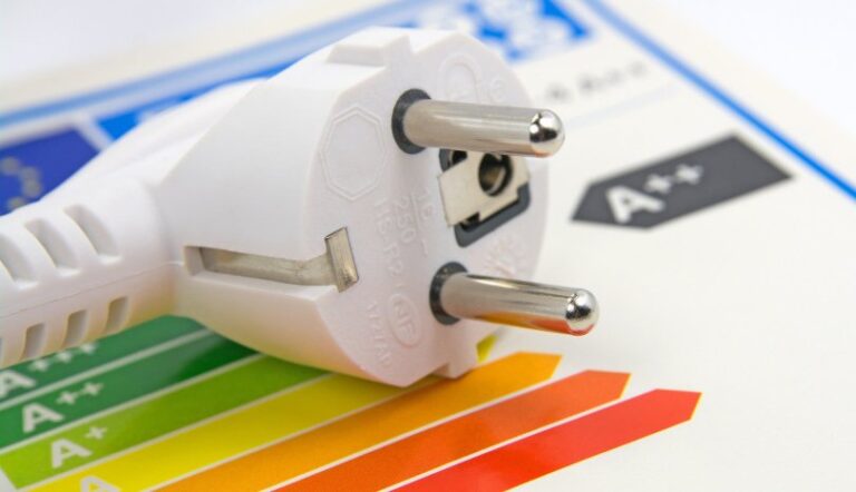 Wybrany obrazek dla artykułu: Czy warto inwestować w mieszkania energooszczędne w 2025 roku?