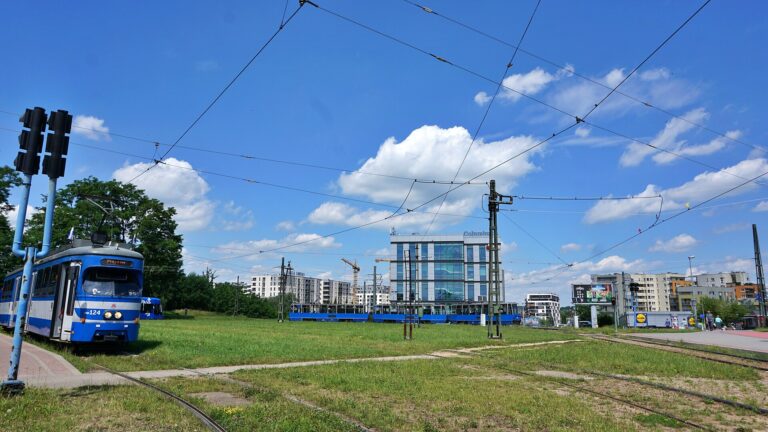 Mistrzejowice: jak skrócić drogę do SKA i nowej linii tramwajowej